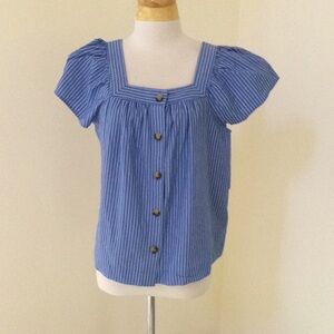 NWT! Gap large blue front button blouse.